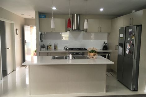 Photo of property in 240 Harbourside Drive, Karaka, Papakura, 2113