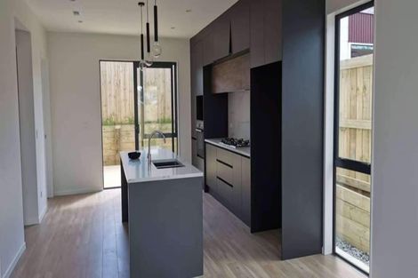 Photo of property in 17e Stanniland Street, Sunnyhills, Auckland, 2010
