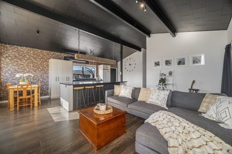 Photo of property in 21 Carter Drive, Pomare, Rotorua, 3015