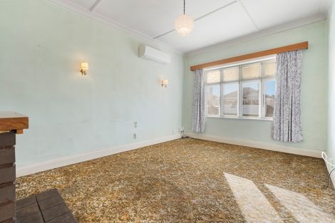 Photo of property in 14 Alma Street, Saint Kilda, Dunedin, 9012