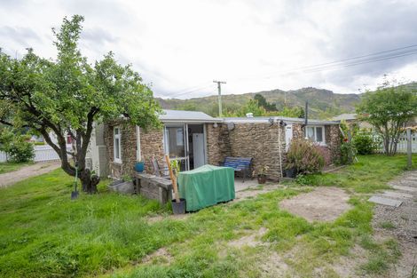 Photo of property in 6 Blyth Street, Clyde, 9330