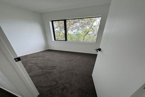 Photo of property in 1d Zion Road, Birkenhead, Auckland, 0626