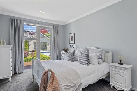 Photo of property in 7 Westall Lane, Avonhead, Christchurch, 8042