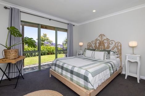 Photo of property in 56 Kakariki Grove, Waikanae, 5036