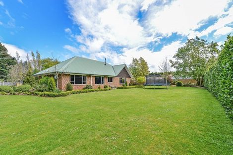 Photo of property in 18 Queen Street, Coalgate, 7673