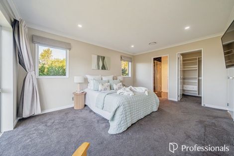 Photo of property in 17 Lindis Lane, Kelson, Lower Hutt, 5010