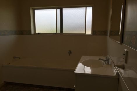 Photo of property in 15 San Vito Place, Paraparaumu Beach, Paraparaumu, 5032