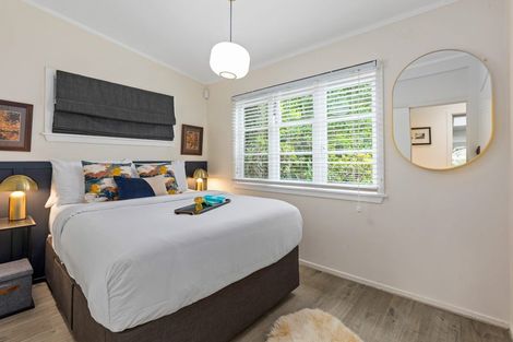 Photo of property in 9 Otitori Bay Road, Titirangi, Auckland, 0604