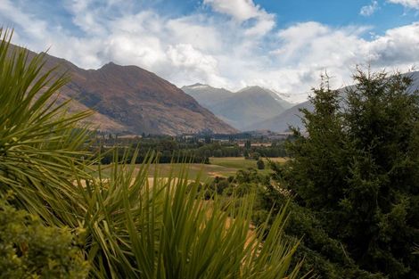 Photo of property in 515 Mount Barker Road, Wanaka, 9382