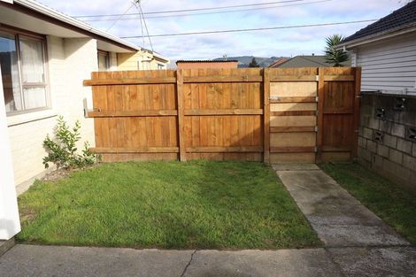 Photo of property in 30f2- Whitley Avenue, Ebdentown, Upper Hutt, 5018