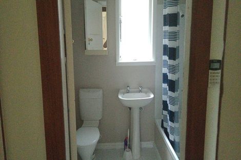 Photo of property in 103 Mortimer Terrace, Brooklyn, Wellington, 6021