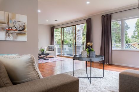 Photo of property in 10 Tawini Road, Titirangi, Auckland, 0604