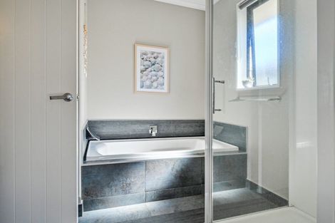 Photo of property in 12 Begley Place, Frimley, Hastings, 4120