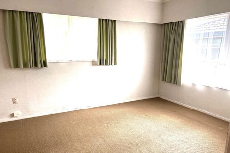 Photo of property in 1/15 Hamilton Road, Papatoetoe, Auckland, 2025