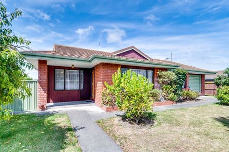 Photo of property in 1 Lowther Place, Taradale, Napier, 4112