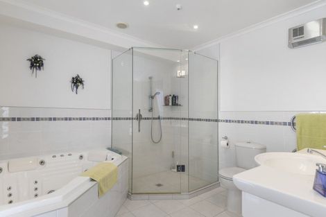 Photo of property in 45 Marine Parade, Mount Maunganui, 3116
