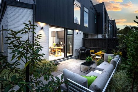 Photo of property in 2/57 Carlton Mill Road, Merivale, Christchurch, 8014
