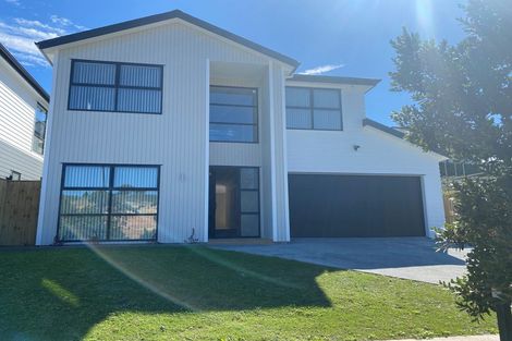 Photo of property in 30 Godfrey Drive, Orewa, 0931
