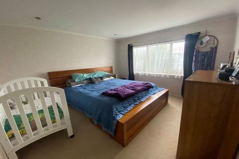 Photo of property in 3 Maghera Drive, East Tamaki Heights, Auckland, 2016