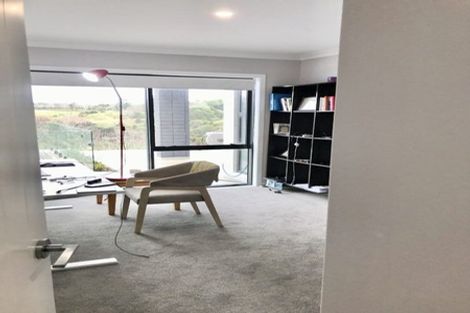 Photo of property in 90 Stoneridge Terrace, Whitford, Manurewa, 2576