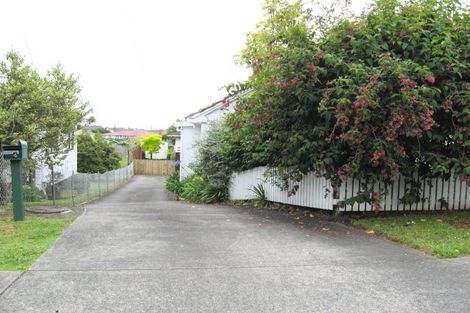 Photo of property in 2/4 Waiana Avenue, Mangere Bridge, Auckland, 2022
