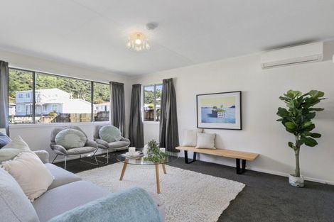 Photo of property in 22 Hamstead Street, Wainuiomata, Lower Hutt, 5014