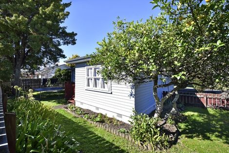 Photo of property in 1/27 Manson Avenue, Stoke, Nelson, 7011