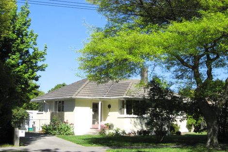 Photo of property in 35 Guildford Street, Burnside, Christchurch, 8053