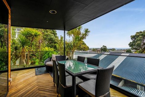 Photo of property in 28a Waiwaka Terrace, Strandon, New Plymouth, 4312