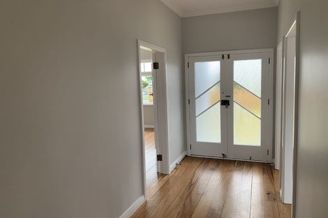 Photo of property in 74 Queenwood Road, Levin, 5510