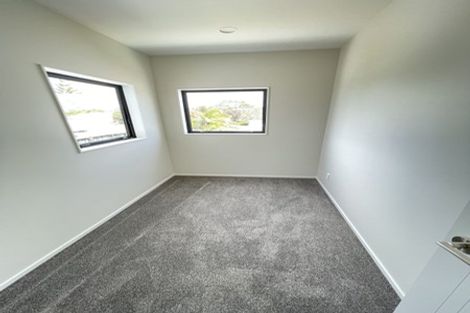 Photo of property in 133b Arran Road, Browns Bay, Auckland, 0630
