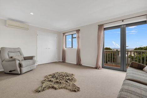 Photo of property in 86 Tiri Road, Tindalls Beach, Whangaparaoa, 0930