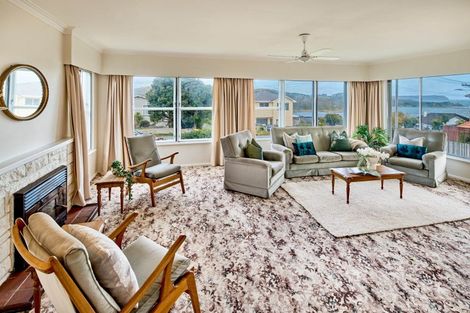 Photo of property in 10 Walker Avenue, Paremata, Porirua, 5026