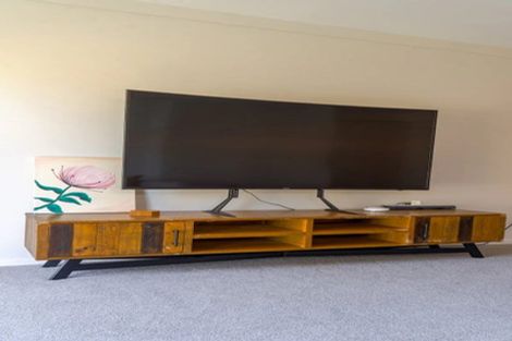 Photo of property in 4 Harford Place, Pakuranga Heights, Auckland, 2010