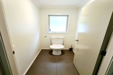 Photo of property in 19 Mooring Close, Whitby, Porirua, 5024