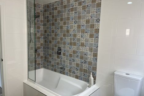 Photo of property in 114 Harbour Village Drive, Gulf Harbour, Whangaparaoa, 0930
