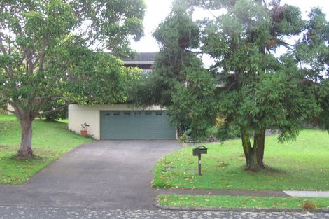 Photo of property in 16 Galvan Avenue, Sunnyhills, Auckland, 2010