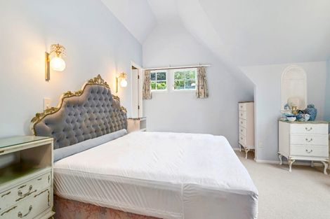 Photo of property in 32 Deane Avenue, Titirangi, Auckland, 0604