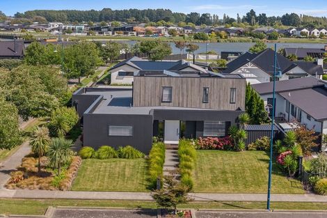 Photo of property in 2 Te Wairewa Street, Pegasus, 7612