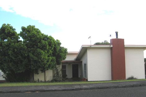 Photo of property in 72 Mcleod Road, Te Atatu South, Auckland, 0610