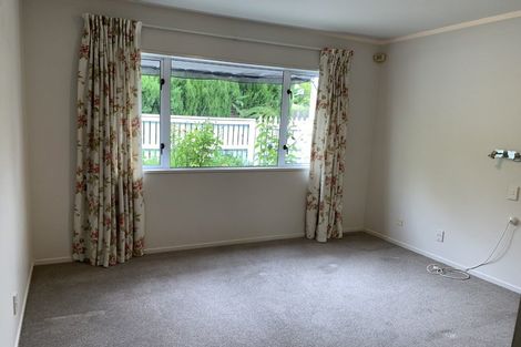 Photo of property in 11 Memorial Avenue, Ilam, Christchurch, 8053