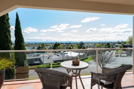Photo of property in 15 Iona Road, Havelock North, 4130