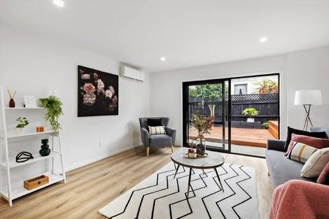 Photo of property in 2/54 Gresford Street, Edgeware, Christchurch, 8013