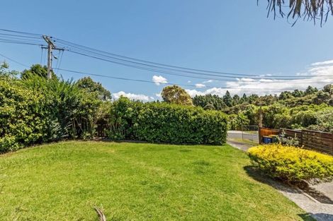 Photo of property in 17 Coroglen Avenue, Birkenhead, Auckland, 0626