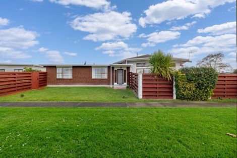 Photo of property in 33 Robinson Crescent, Westbrook, Palmerston North, 4412