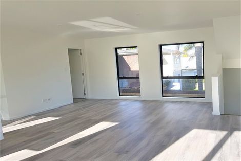 Photo of property in 3 Apple Lane, Henderson, Auckland, 0610