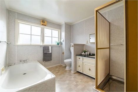 Photo of property in 1/23 Saint Columbans Grove, Boulcott, Lower Hutt, 5010