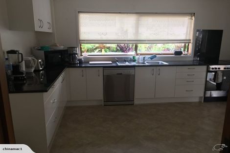 Photo of property in 1/14 Clifton Road, Hauraki, Auckland, 0622
