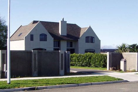 Photo of property in 15 Pegasus Place, Kelvin Grove, Palmerston North, 4414