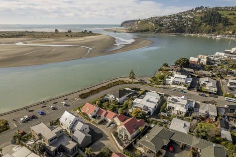 Photo of property in 19 Beachville Road, Redcliffs, Christchurch, 8081